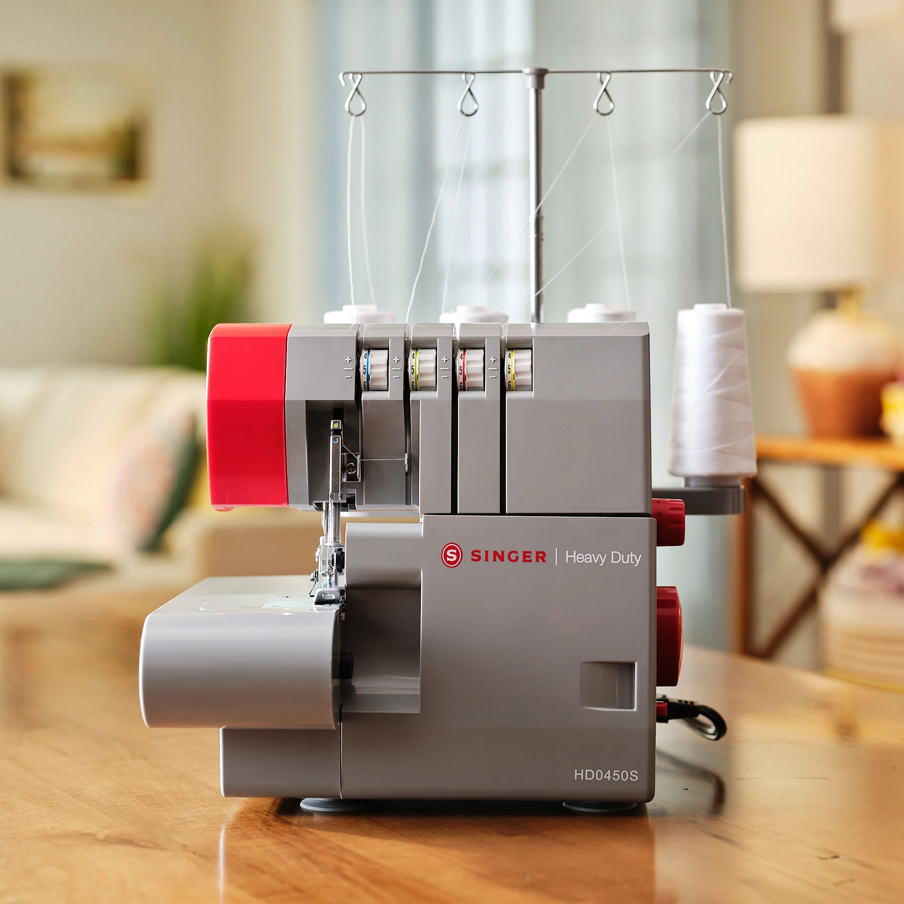 SINGER® Heavy Duty Bundle 3 SINGER® HD0450S Heavy Duty Serger