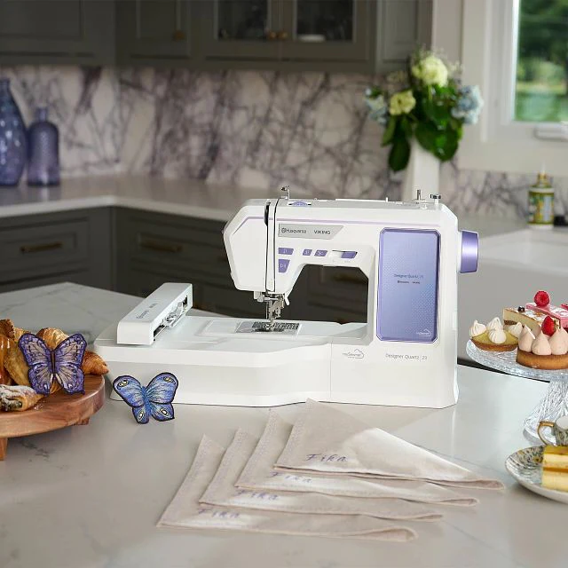 HUSQVARNA® VIKING® DESIGNER QUARTZ™ 29 Sewing & Embroidery Machine 2 HUSQVARNA® VIKING® DESIGNER QUARTZ™ 29 Sewing & Embroidery Machine