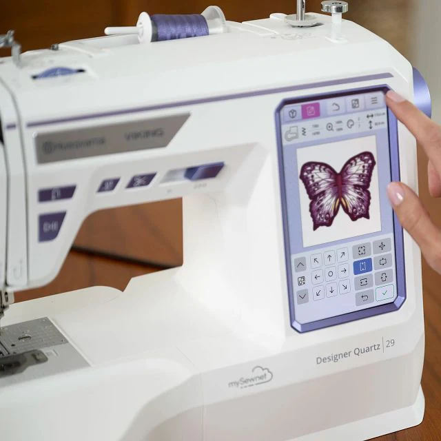HUSQVARNA® VIKING® DESIGNER QUARTZ™ 29 Sewing & Embroidery Machine 7 HUSQVARNA® VIKING® DESIGNER QUARTZ™ 29 Sewing & Embroidery Machine