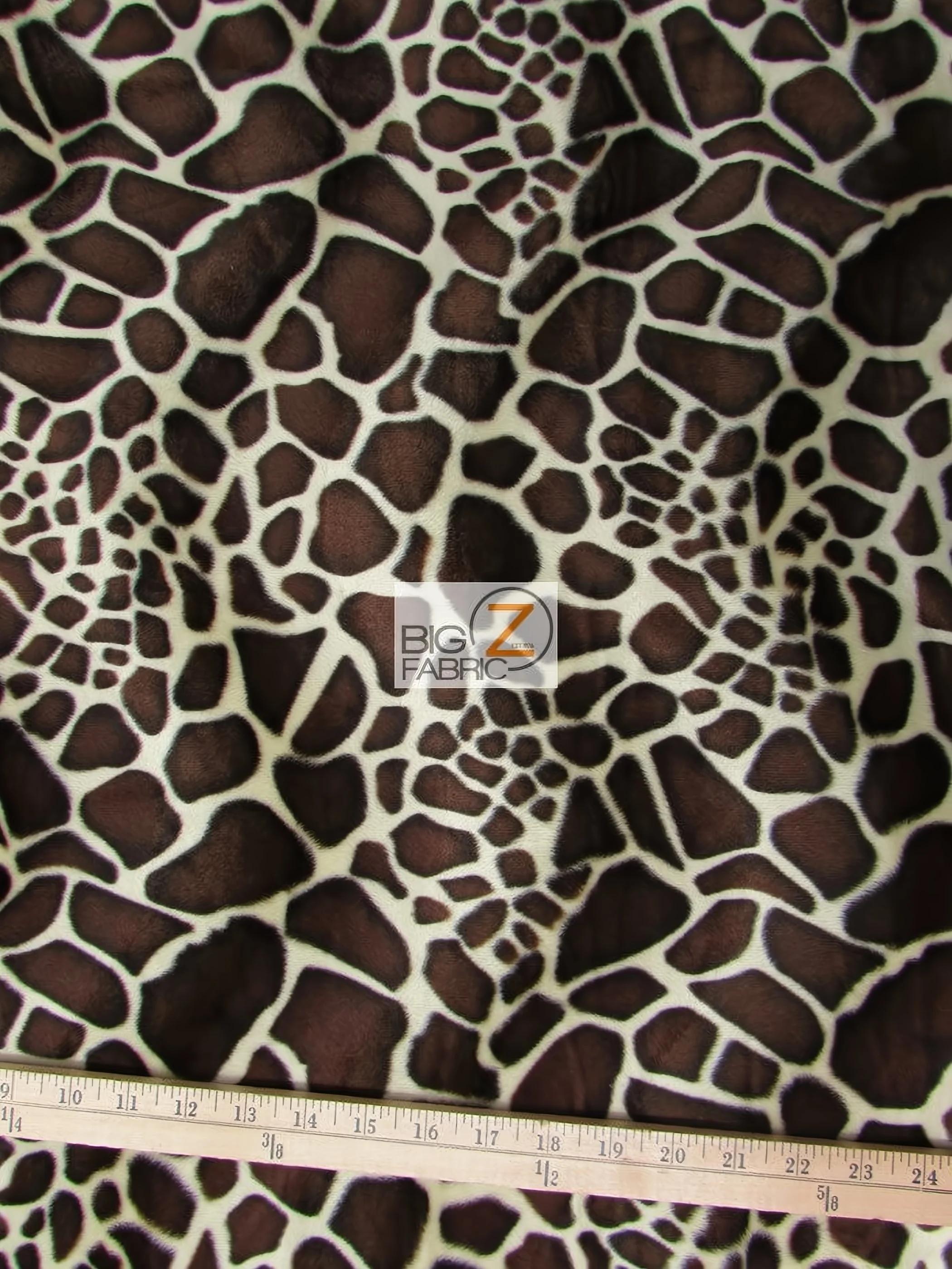 Safari Velboa Giraffe Animal Short Pile Fabric / Sold By The Yard 1 Safari Velboa Giraffe Animal Short Pile Fabric / Sold By The Yard