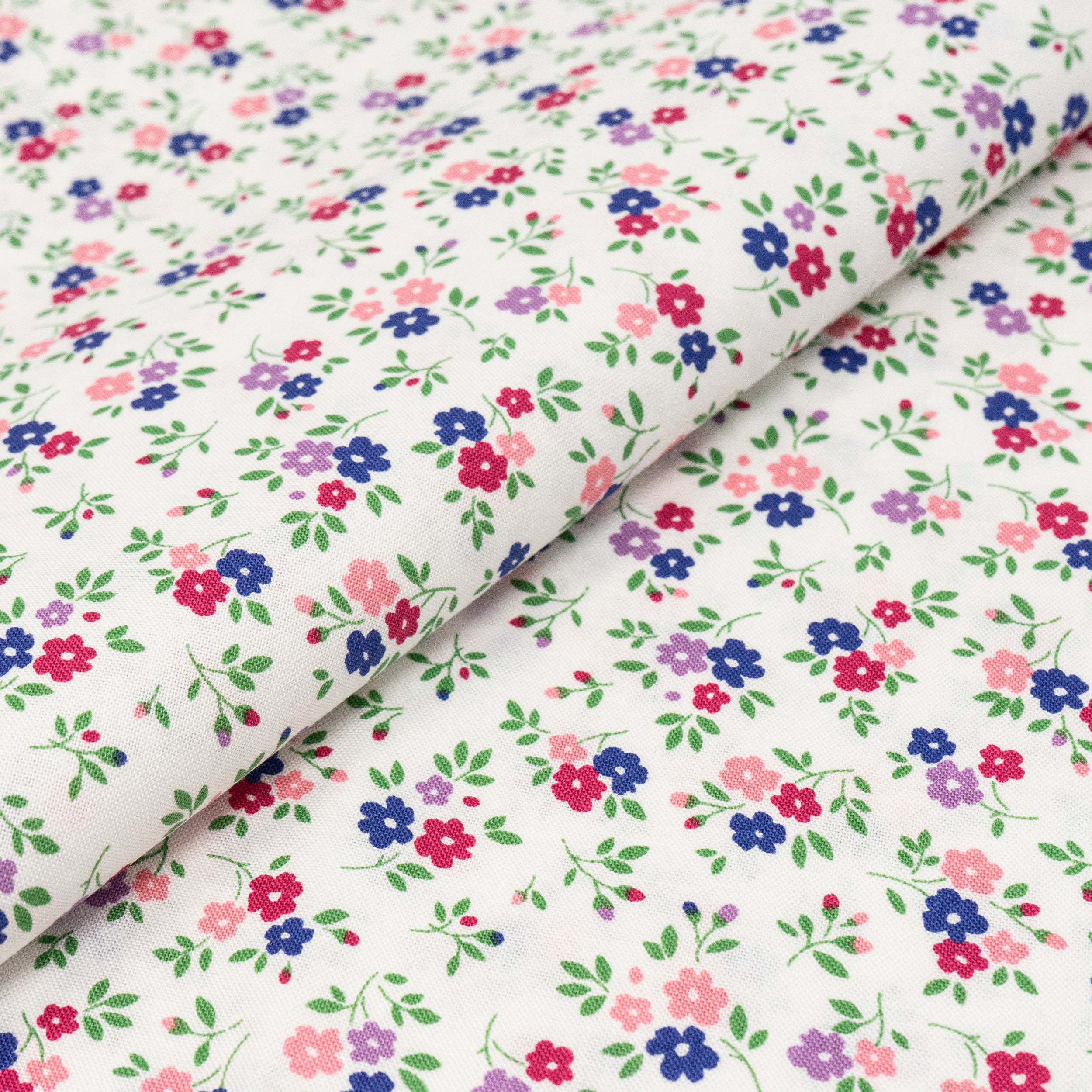 SINGER® Fabric, 100% Cotton, 44 Inch Wide, Purple Pink Flower On White, Cut by the Yard 2 SINGER® Fabric, 100% Cotton, 44 Inch Wide, Purple Pink Flower On White, Cut by the Yard