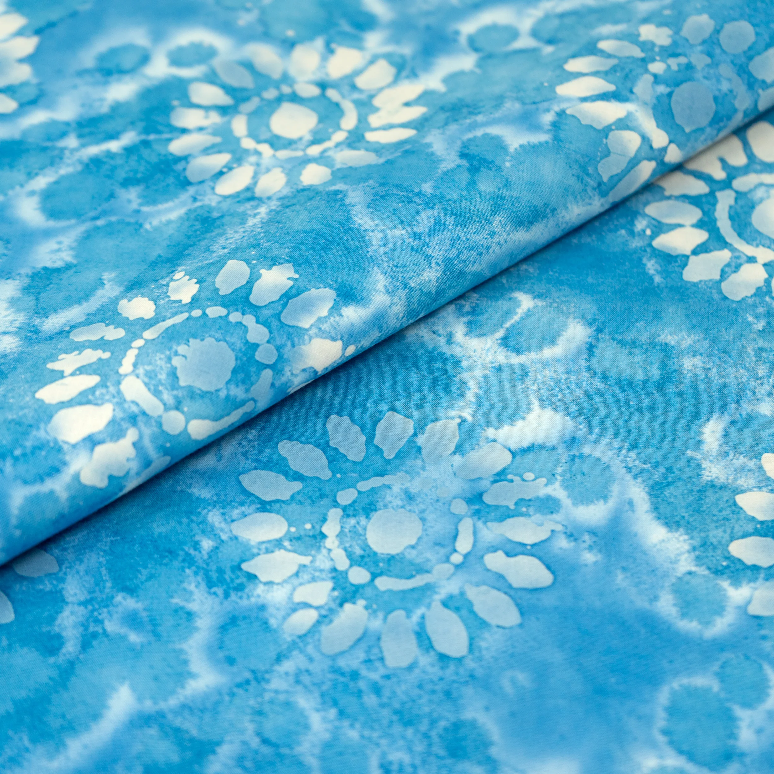 SINGER® Fabric 100% Cotton Batik Collection 42 inch Wide Light Sky Blue Sunflower Cut by the Yard 2 SINGER® Fabric 100% Cotton Batik Collection 42 inch Wide Light Sky Blue Sunflower Cut by the Yard