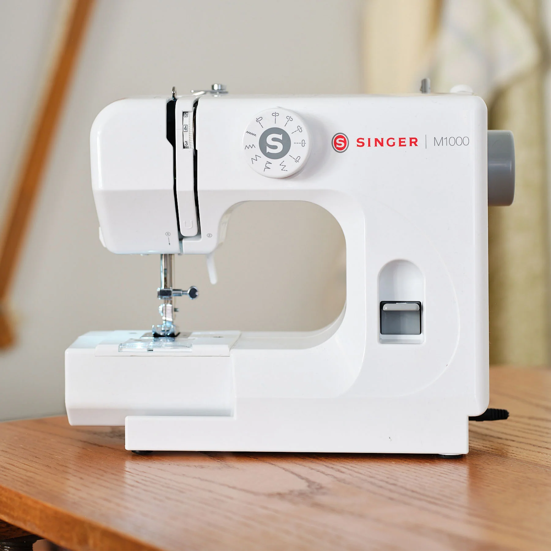 SINGER® M1000 Mending Machine 7 SINGER® M1000 Mending Machine