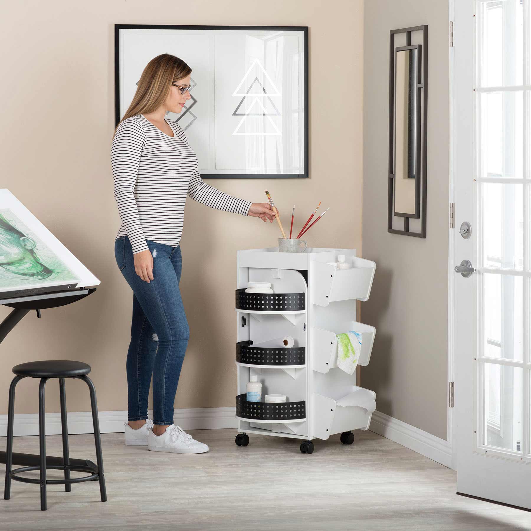 Swivel Organizer White / Black 10 Swivel Organizer White / Black