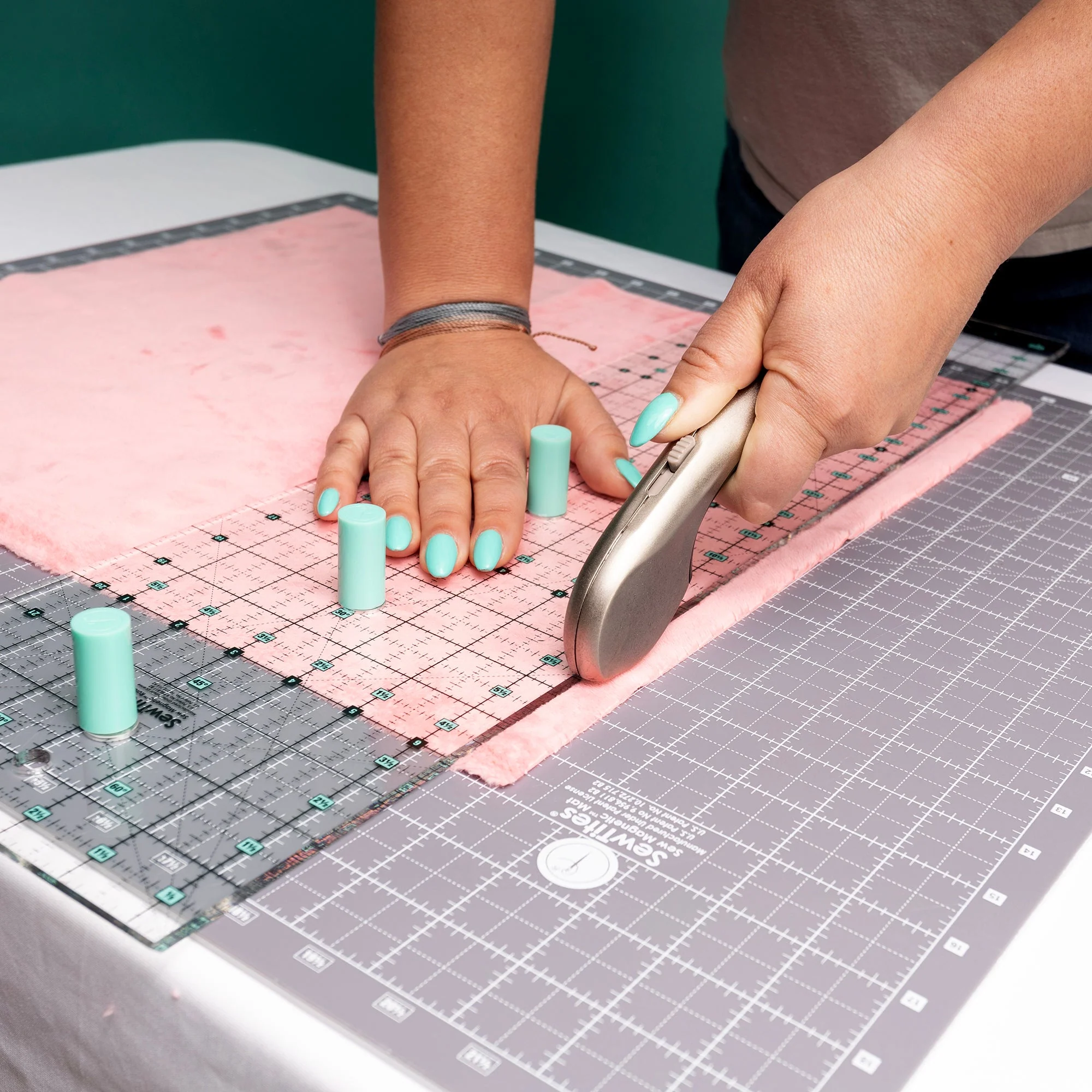 Sew Magnetic Cutting System - Original Kit by SewTites 12 Sew Magnetic Cutting System - Original Kit by SewTites