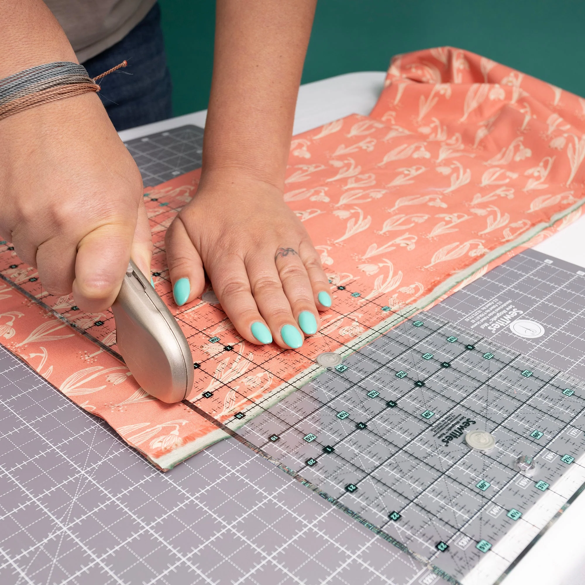 Sew Magnetic Cutting System - Original Kit by SewTites 5 Sew Magnetic Cutting System - Original Kit by SewTites